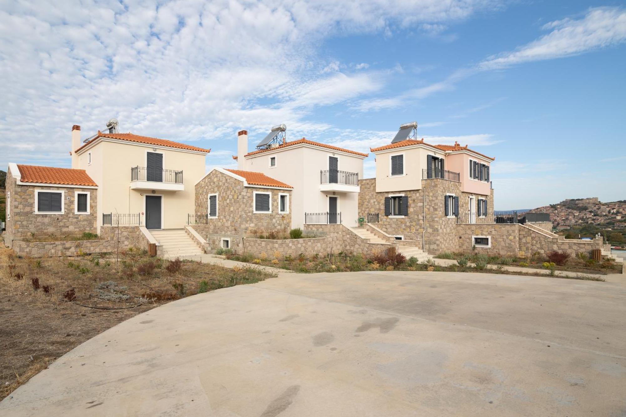 Lampetos Houses Molyvos Митимна Екстериор снимка